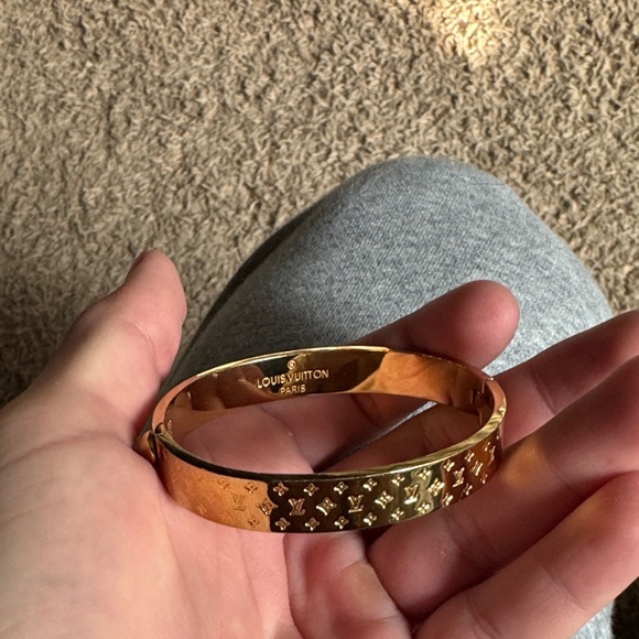 Louis Vuitton Monogram Bangle Bracelet MD0254 LE0126